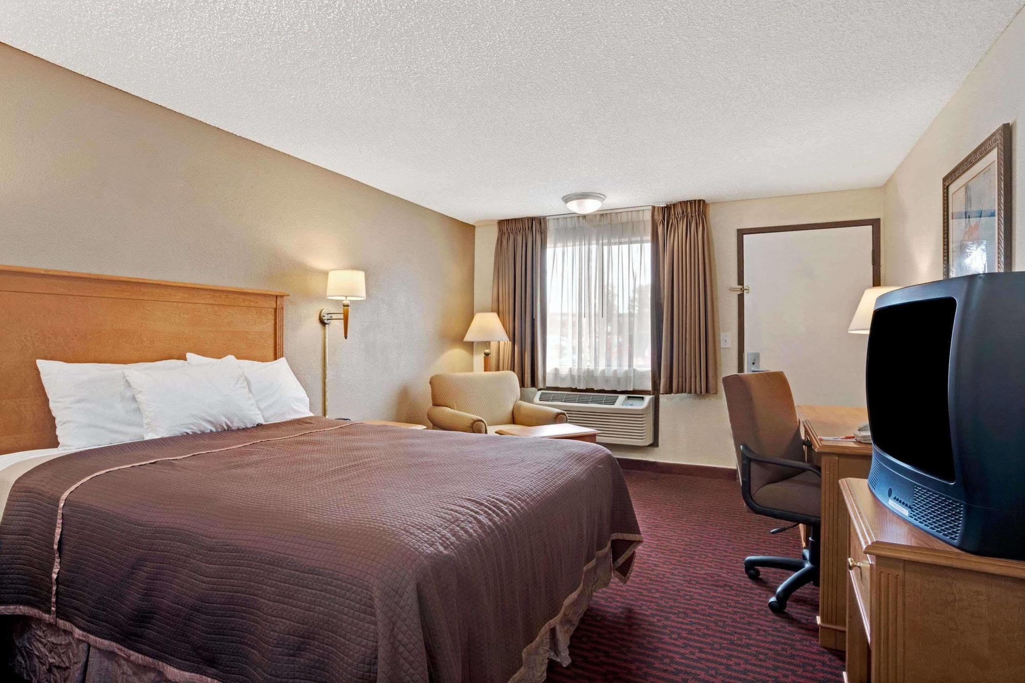 Econo Lodge Kent Luaran gambar