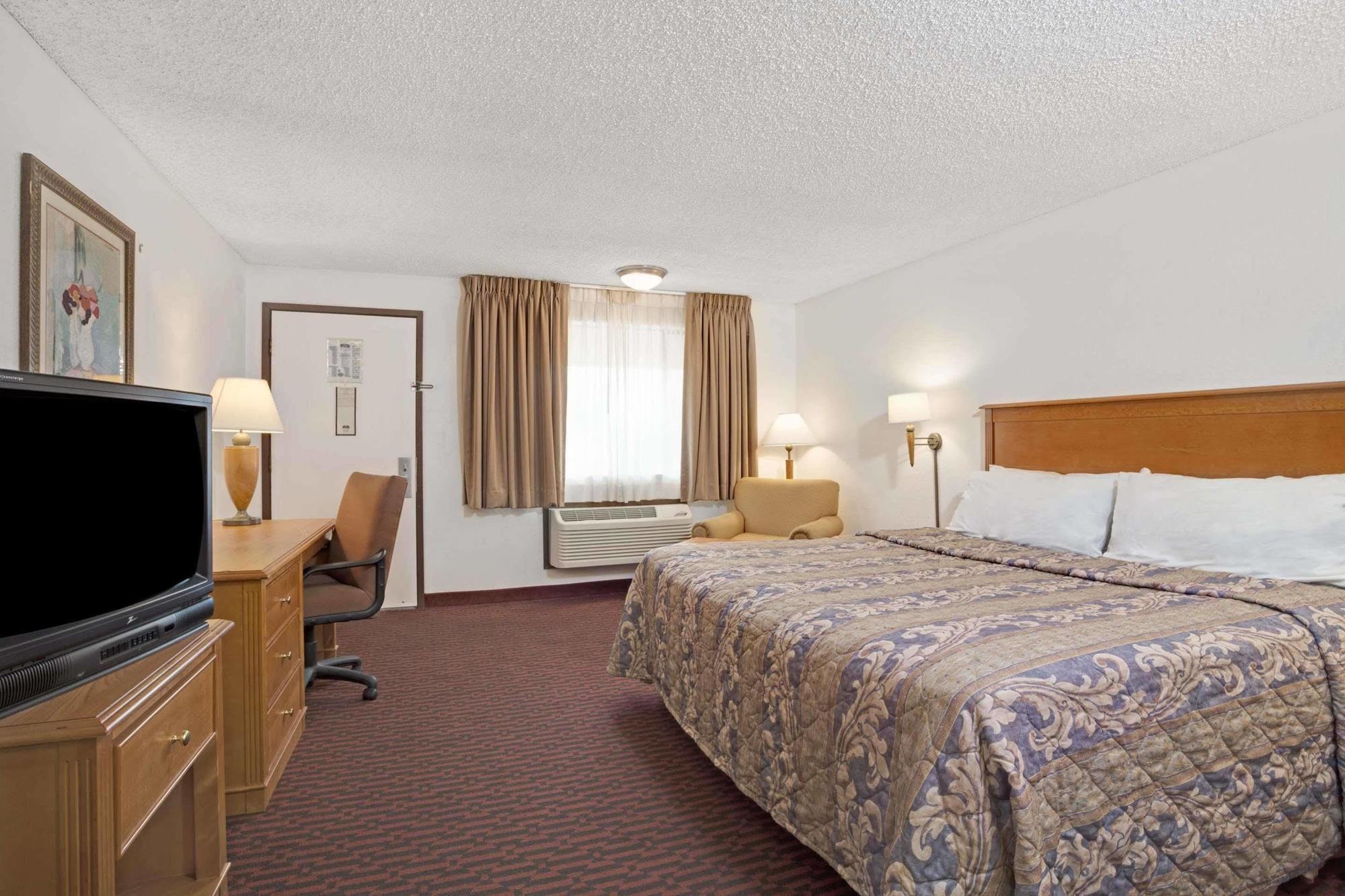 Econo Lodge Kent Luaran gambar