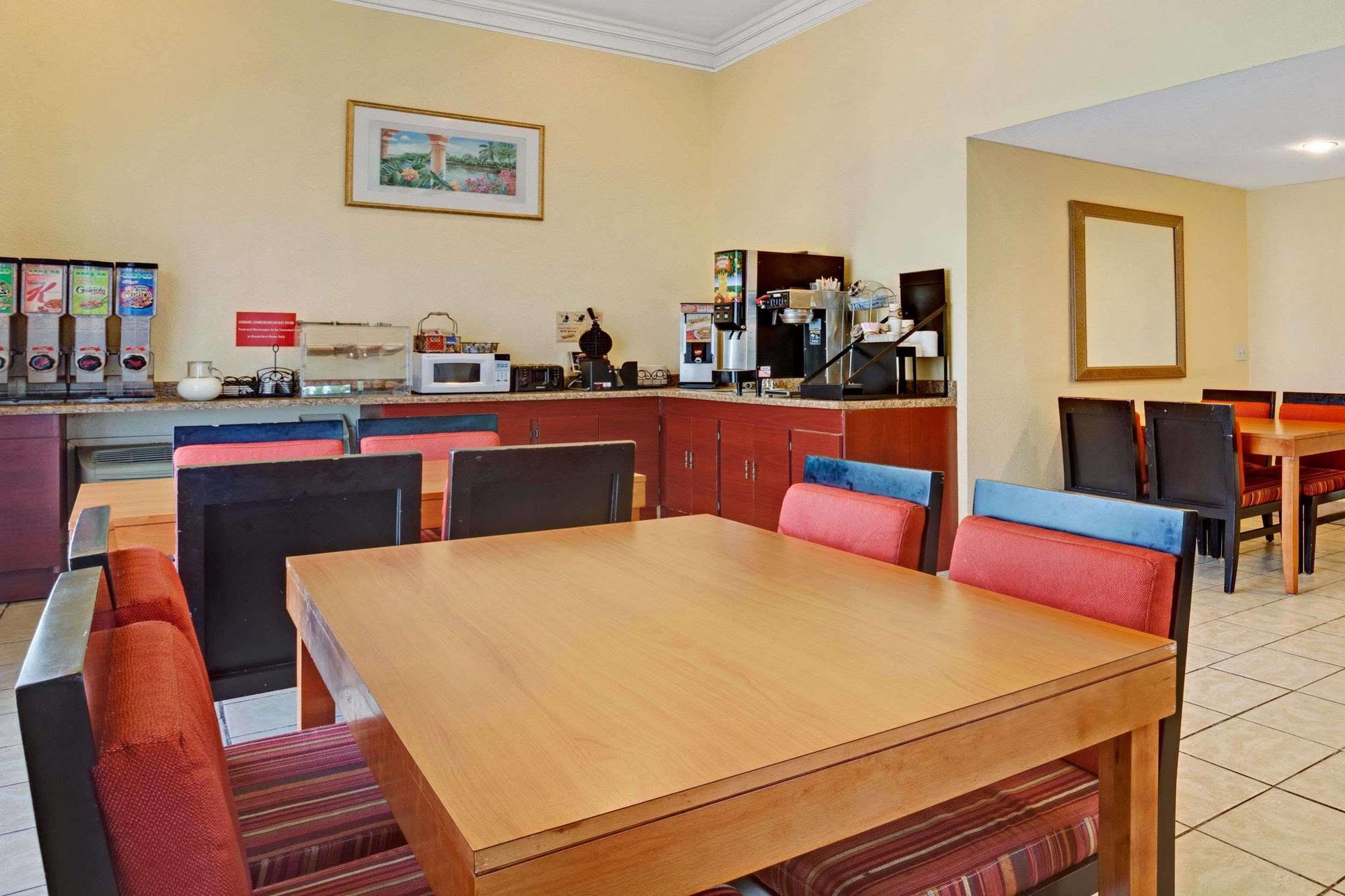 Econo Lodge Kent Luaran gambar