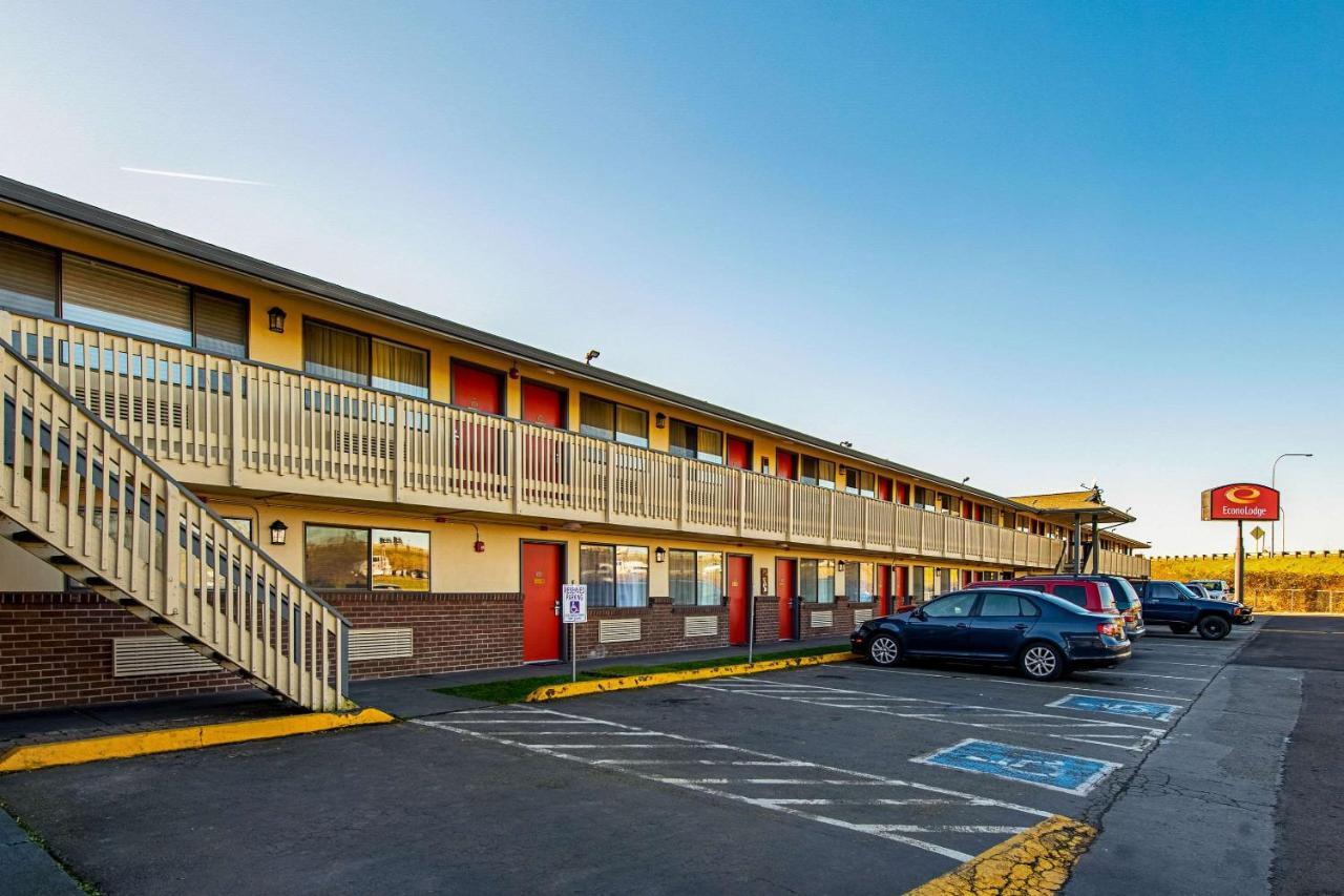 Econo Lodge Kent Luaran gambar