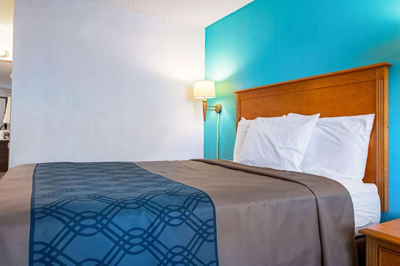 Econo Lodge Kent Luaran gambar