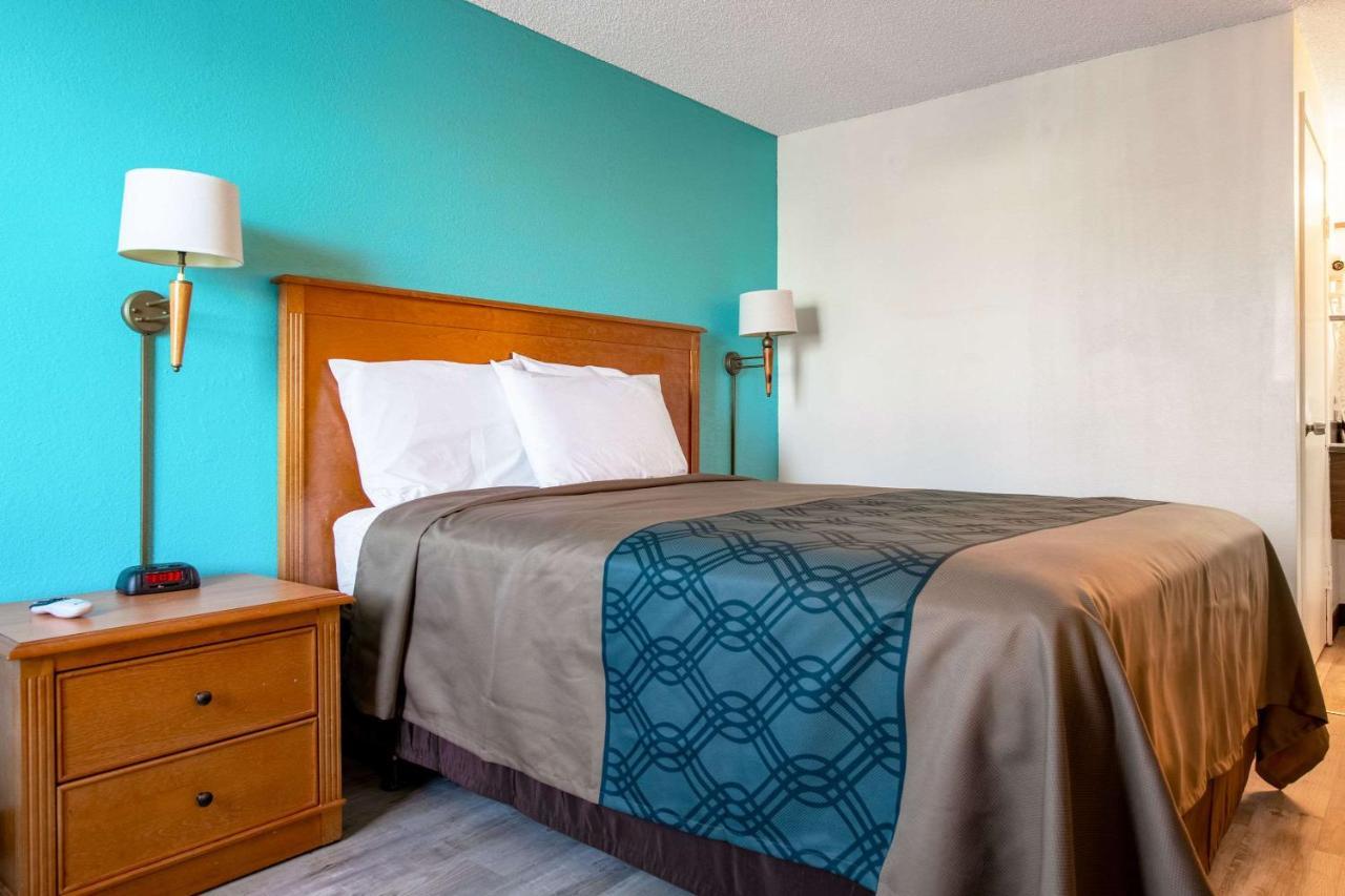 Econo Lodge Kent Luaran gambar