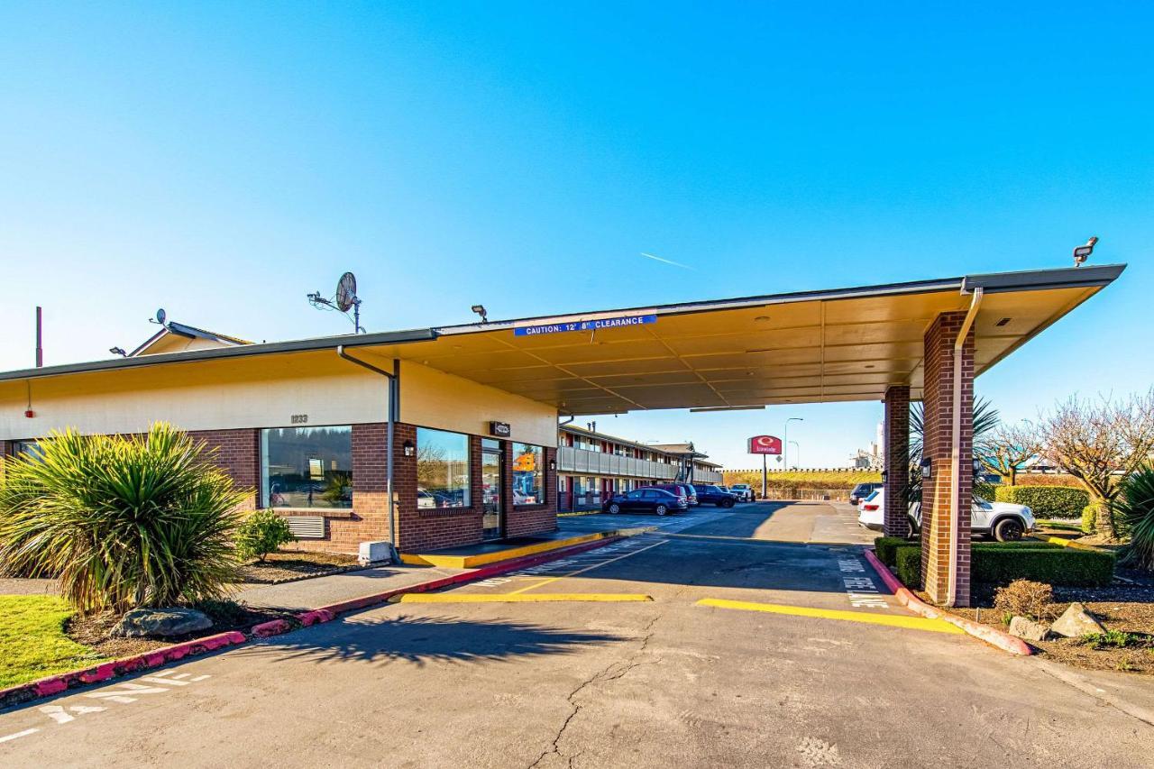 Econo Lodge Kent Luaran gambar