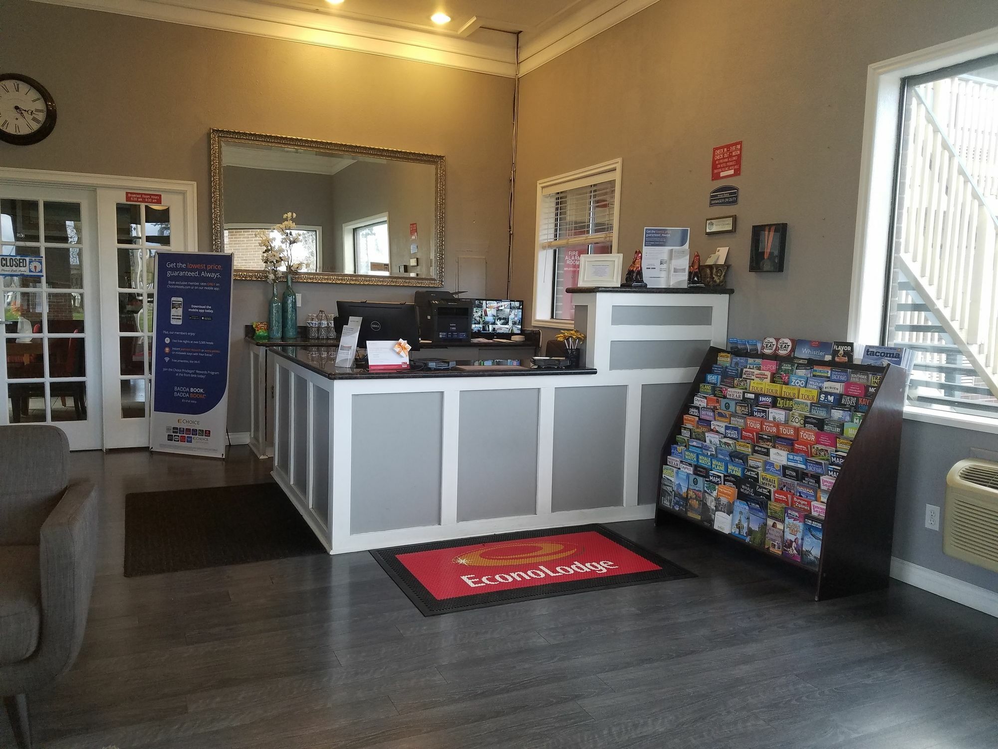 Econo Lodge Kent Luaran gambar